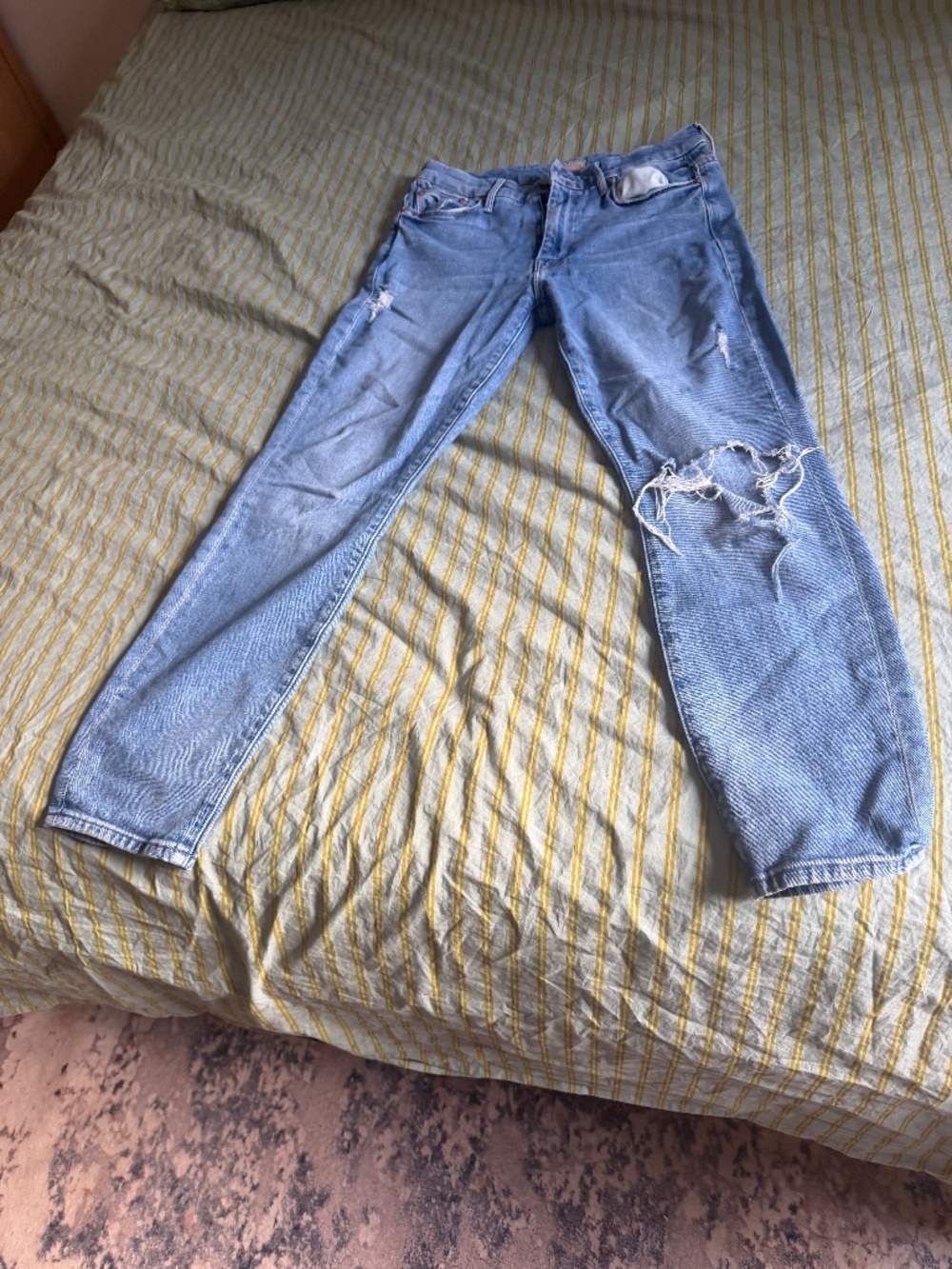 Mother Denim High-Waisted Looker Crop Let’s Kick It Size 26